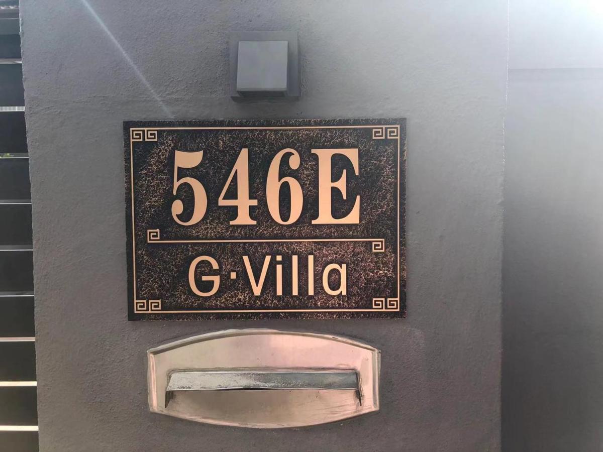 G Beach Front Villa บาตูเฟอริงกี ภายนอก รูปภาพ